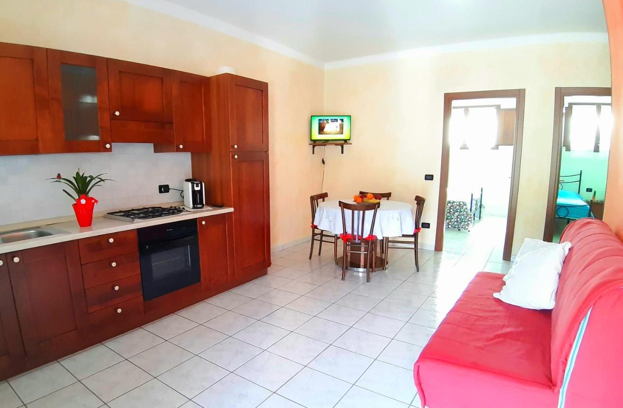 טויראנו Agriturismo Monte Acuto - Natura, Mare & Relax In Piscina מראה חיצוני תמונה
