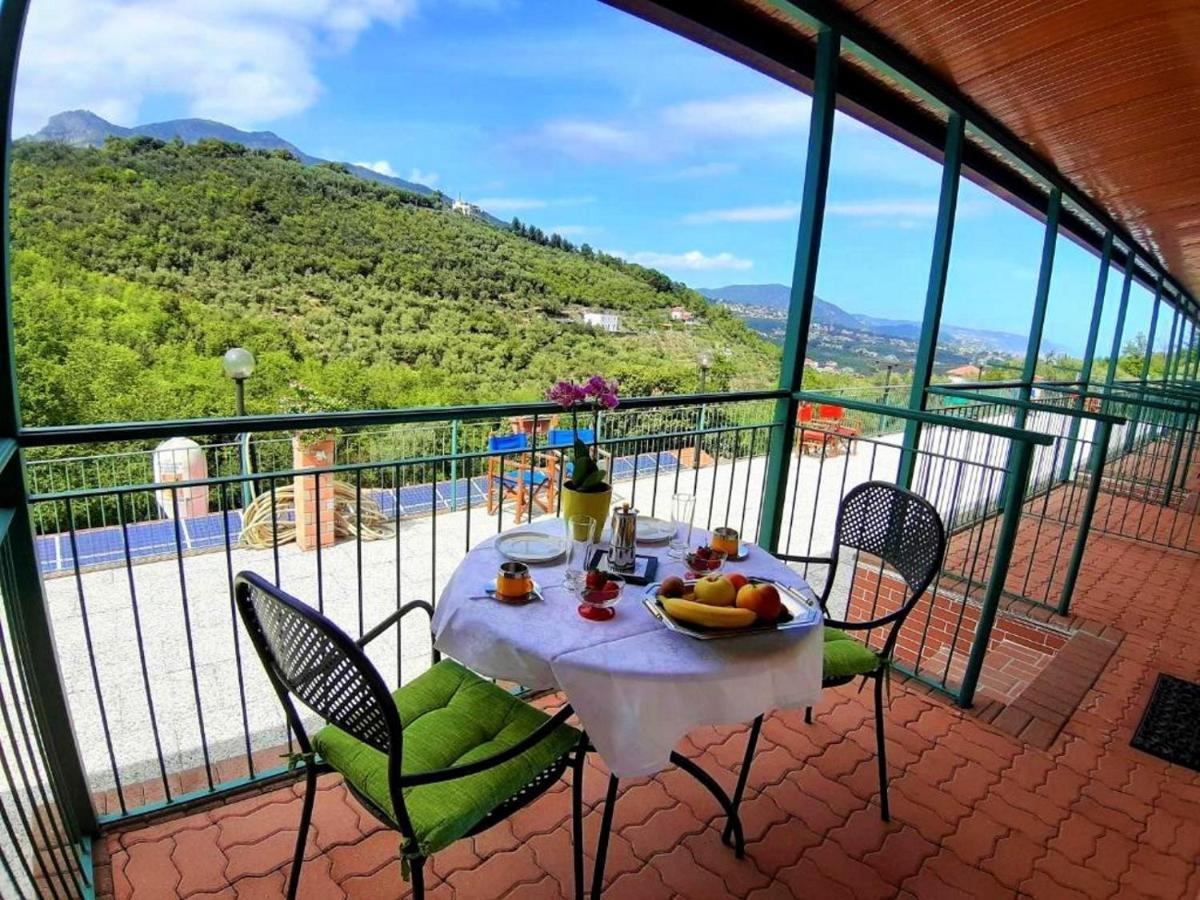 טויראנו Agriturismo Monte Acuto - Natura, Mare & Relax In Piscina מראה חיצוני תמונה